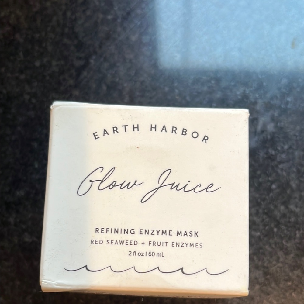 Glow Juice Refining Enzyme Mask - White